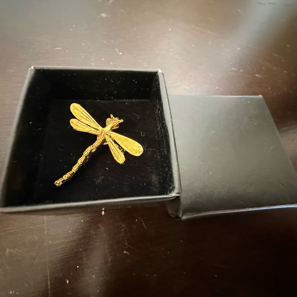 Vintage Dragonfly Broochβ Pin - Gold Tone ~1.5 Inches